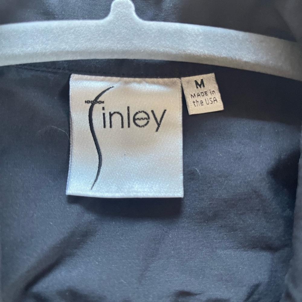 Finley button down Joey roll sleeve top black  sz medium. - Picture 5 of 6